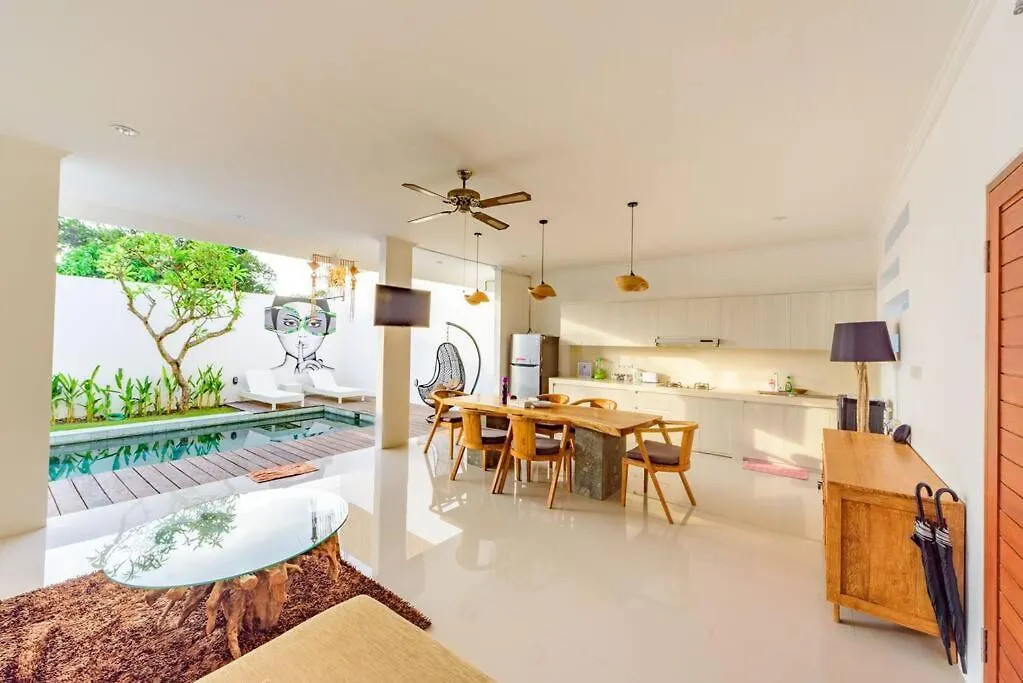 Selog Six Villa Seminyak   Seminyak (Bali)